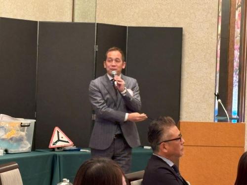 LINE ALBUM 11月第1例会　通常例会 251201 14